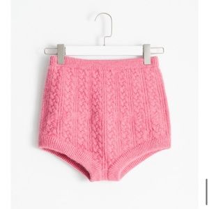 Pink thick threaded Knit shorts(never worn)like new